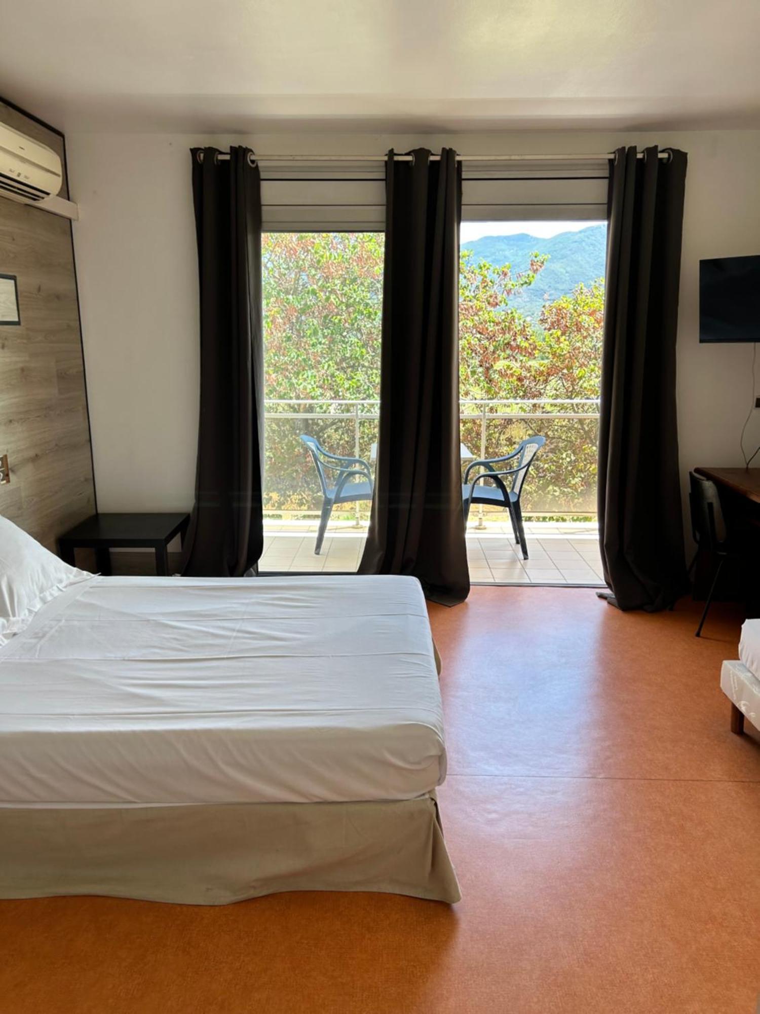 Hotel La Garenne Tresserre Kültér fotó